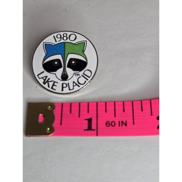 Vintage Pin Brooch Lake Placid 1980 Raccoon - Picture 6 of 6